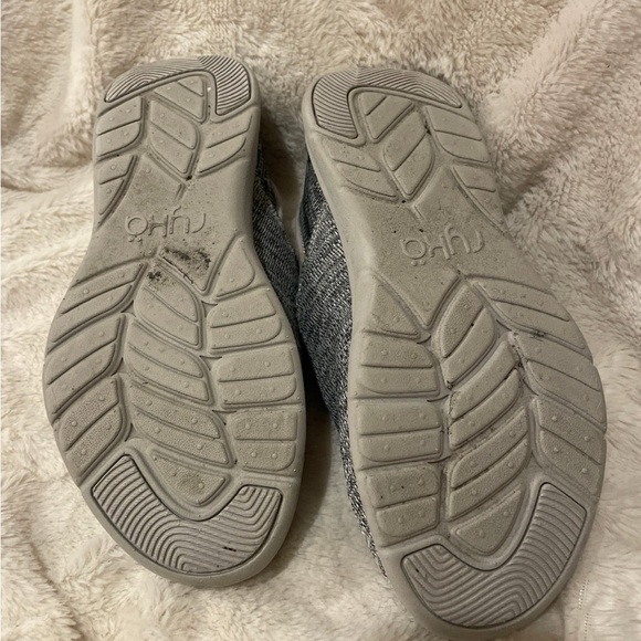 Ryka women’s 8.5 wide gray slip‎ on sneakers - Picture 4 of 4